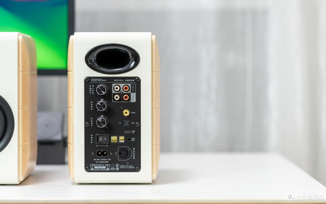 桌搭美学与音质盛宴：漫步者三款 Hi-Fi 音箱深度体验横评
