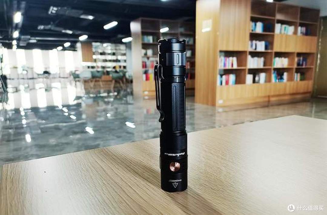 Fenix PD35R ACE：重磅出击的年度力作，三合一战术直筒手电筒！