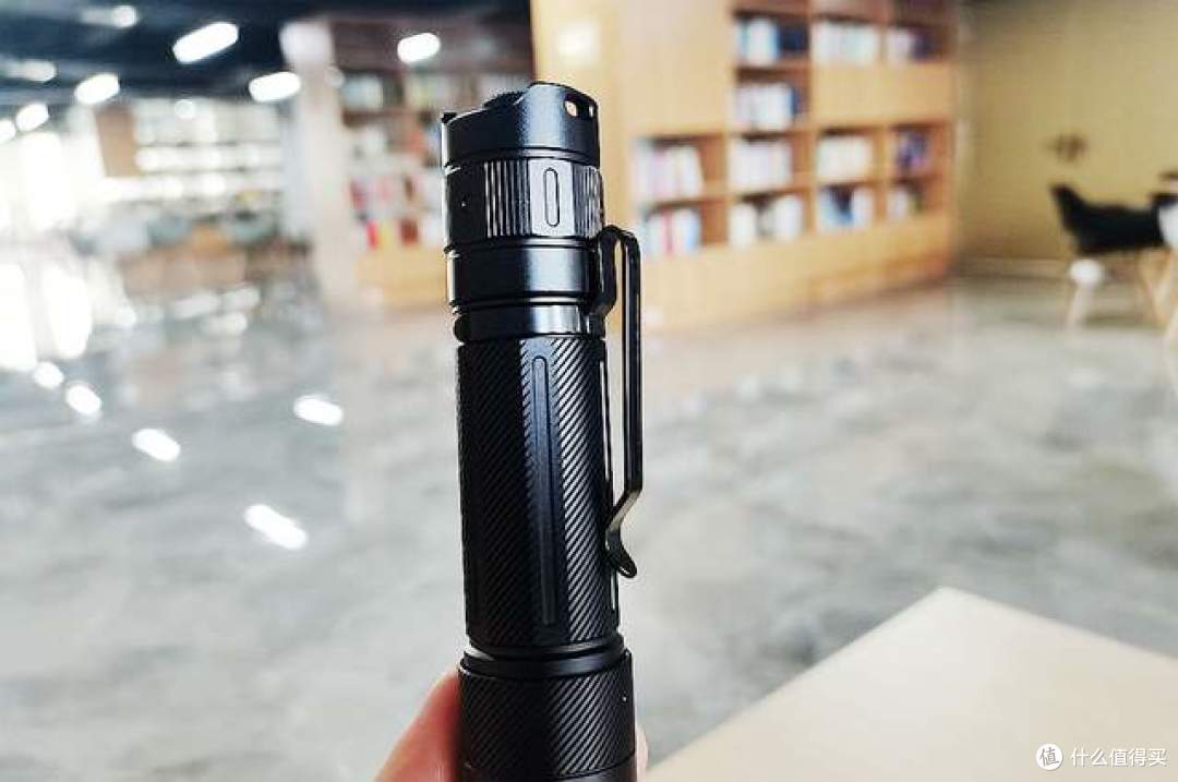 Fenix PD35R ACE：重磅出击的年度力作，三合一战术直筒手电筒！