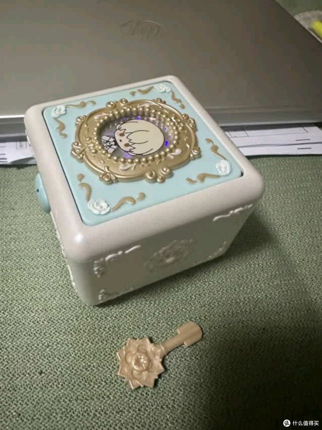 POP MART泡泡玛特光与夜之恋:儿童节里的梦幻惊喜
