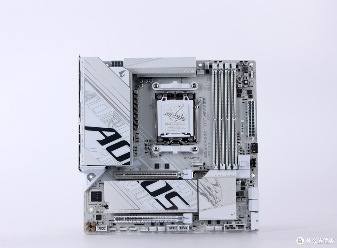 白色AMD性价比装机标准答案,技嘉B850M冰雕搭配98X3D实测
