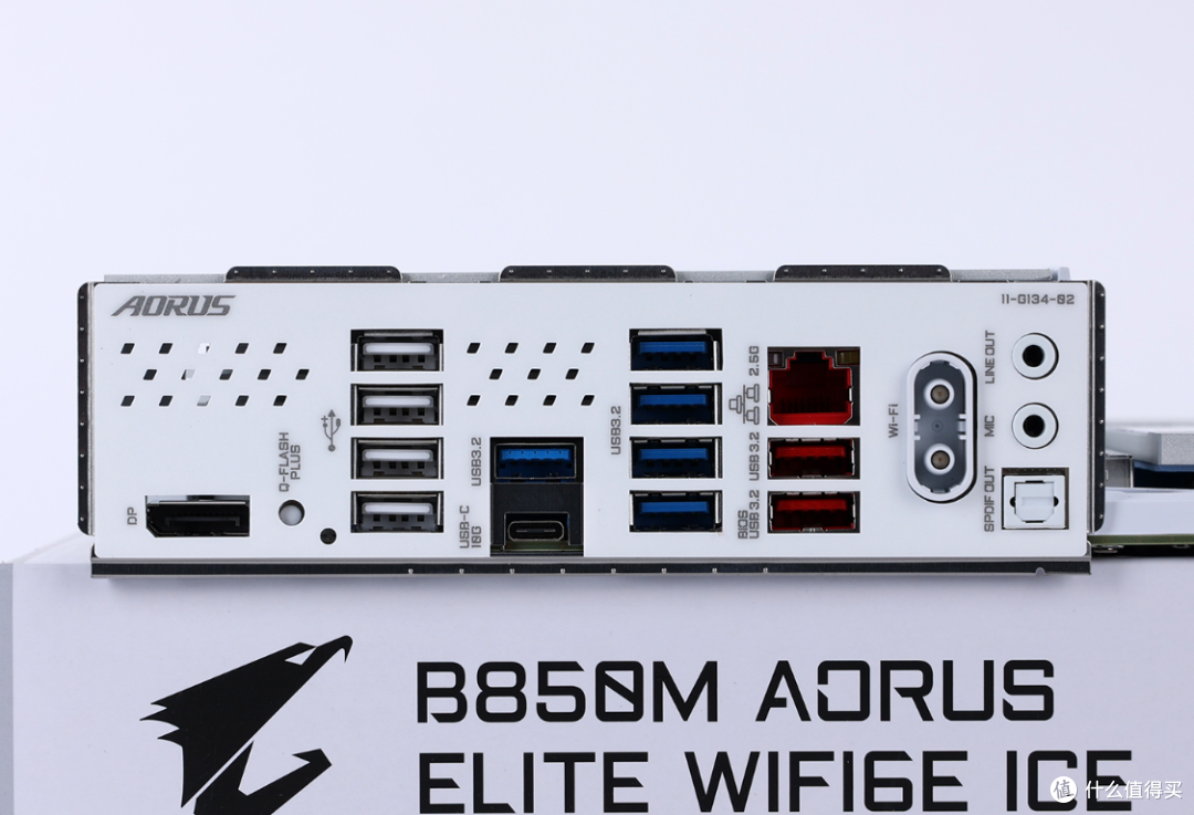 白色AMD性价比装机标准答案,技嘉B850M冰雕搭配98X3D实测