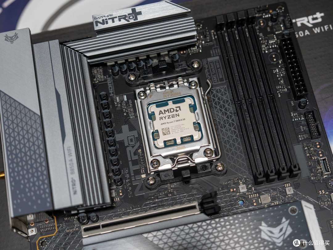 98X3D必备,千元高性价比大板,蓝宝石 NiTRO+氮动 B850A首发测评