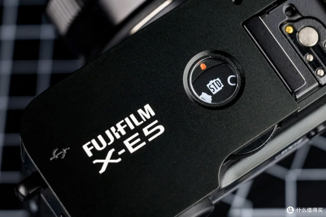 X-E5暴涨75% 富士是要亲自下场做黄牛了？