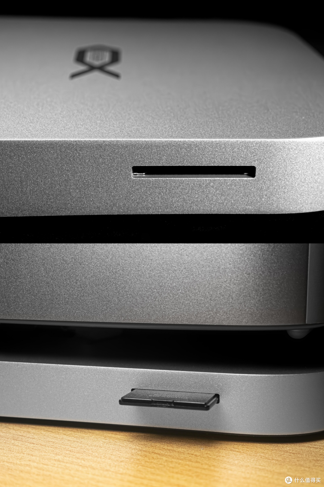 零刻Mate mini硬盘拓展坞:macOS 26 beta共存,Mac mini接口扩容