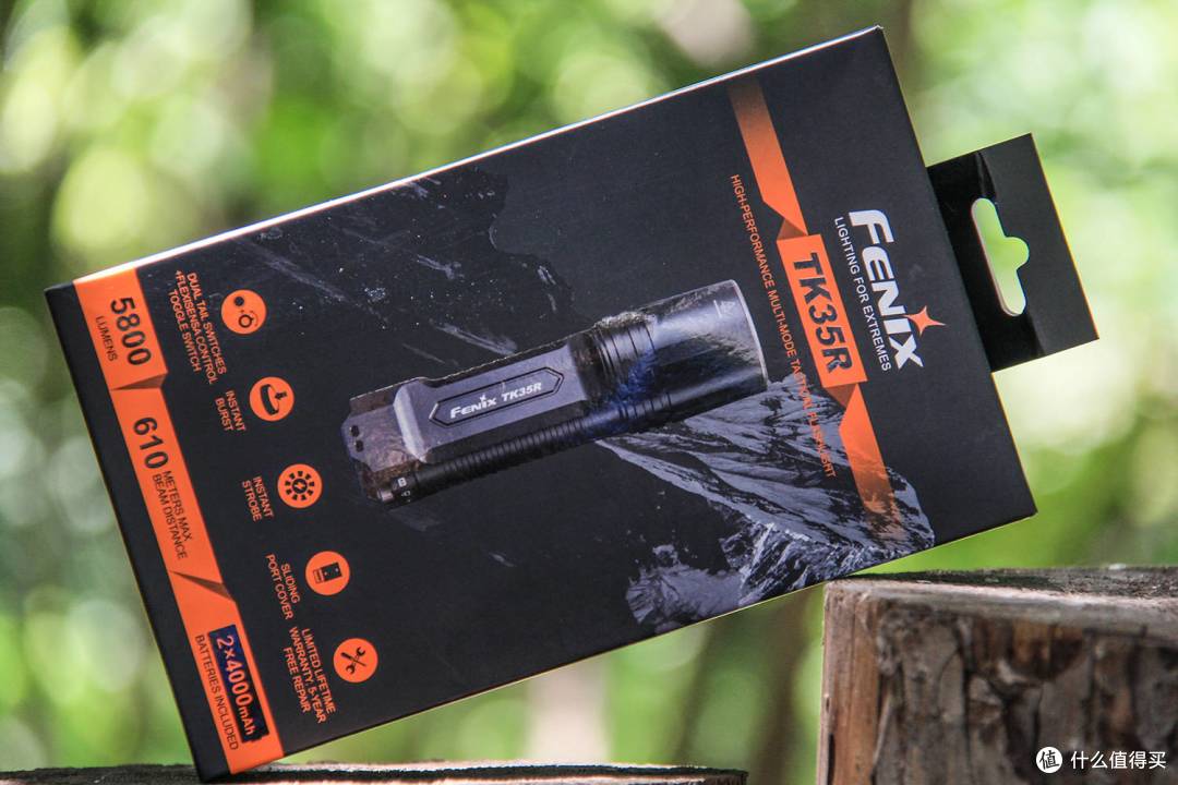 更全面的战术手电,圆方你怎么看?FENIX TK35R