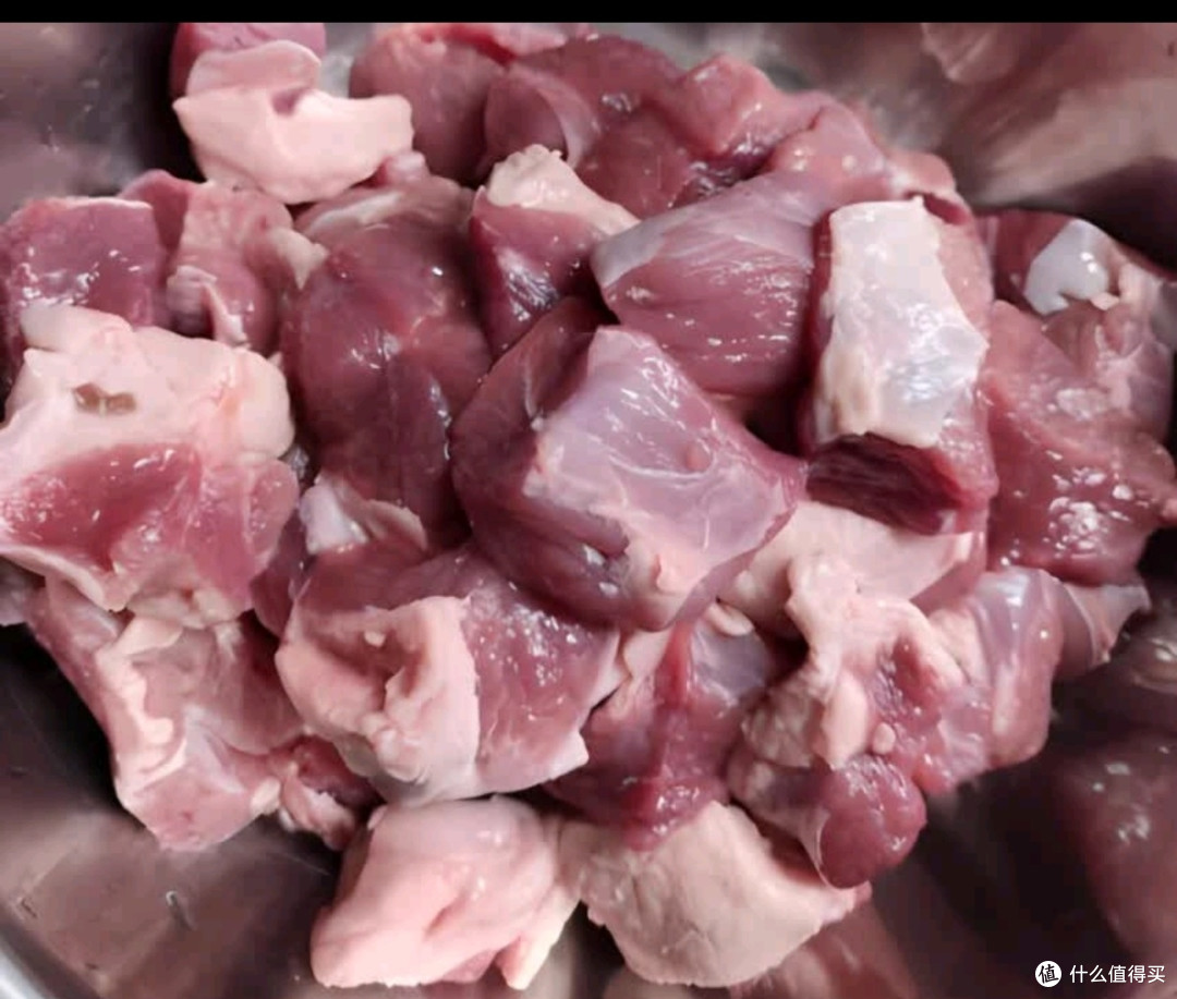 鲜京采巴西进口原切牛腩块:炖煮佳肴的“硬通货”🌟