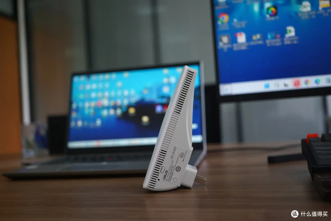 华硕 RP-BE58 WiFi7 扩展器实测:小户型网络死角救星