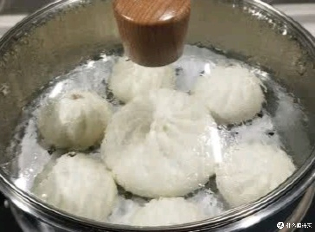 湾仔码头鲜美大肉包:舌尖上的美味早餐
