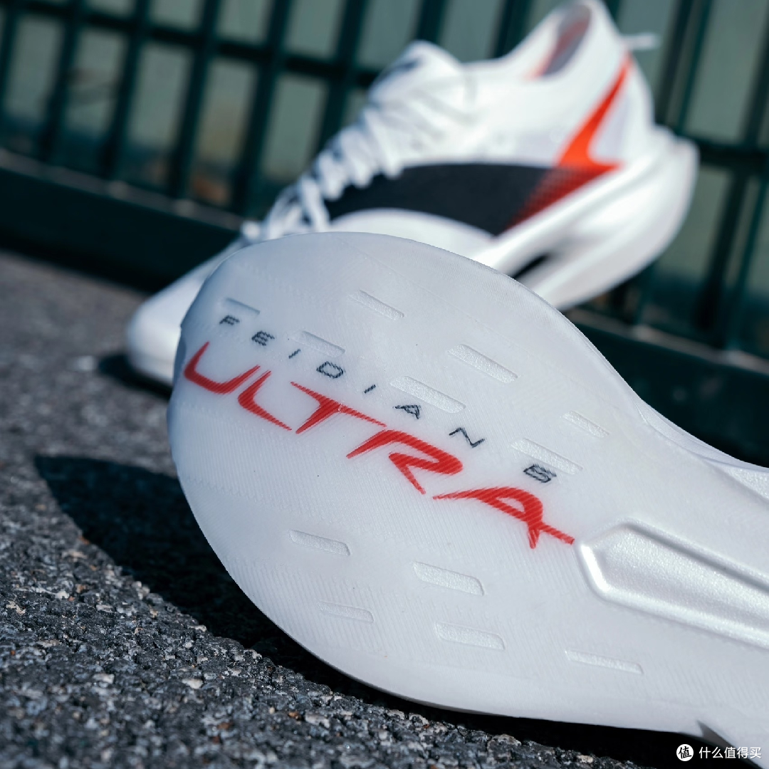 李宁飞电5 Ultra:赛道上的争议与创新!