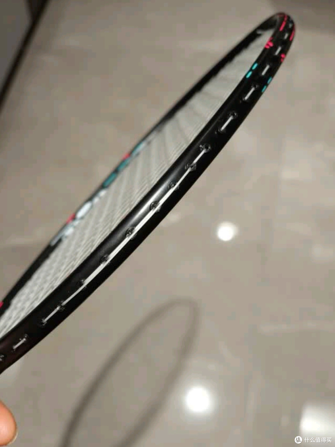 李宁羽毛球拍雷霆小钢炮:黑色全碳素的进攻利器