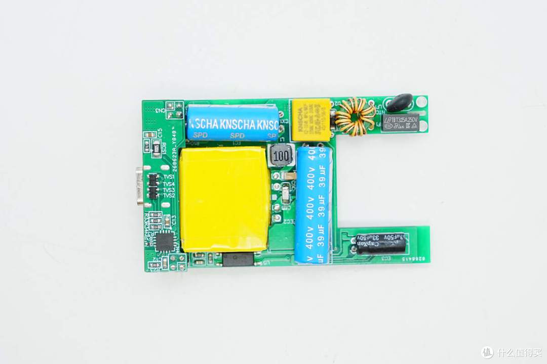 功率密度达2.24W/cm³,硅动力65W slim超薄氮化镓快充方案解析