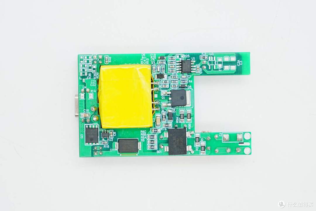 功率密度达2.24W/cm³,硅动力65W slim超薄氮化镓快充方案解析
