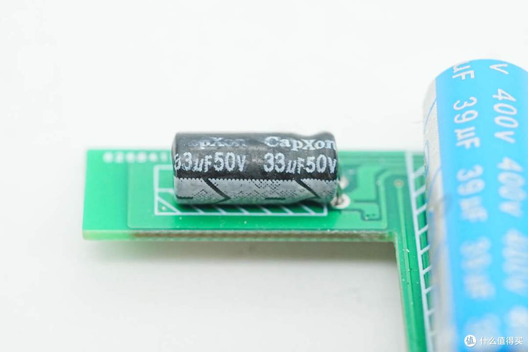功率密度达2.24W/cm³,硅动力65W slim超薄氮化镓快充方案解析
