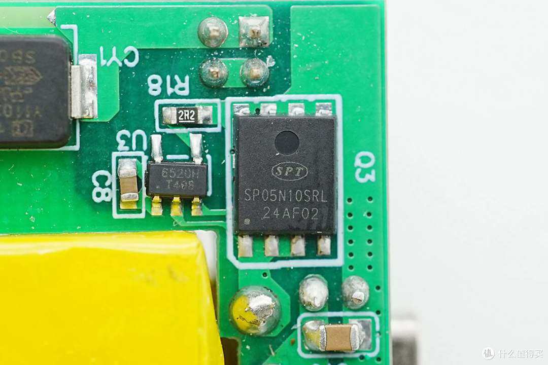 功率密度达2.24W/cm³,硅动力65W slim超薄氮化镓快充方案解析