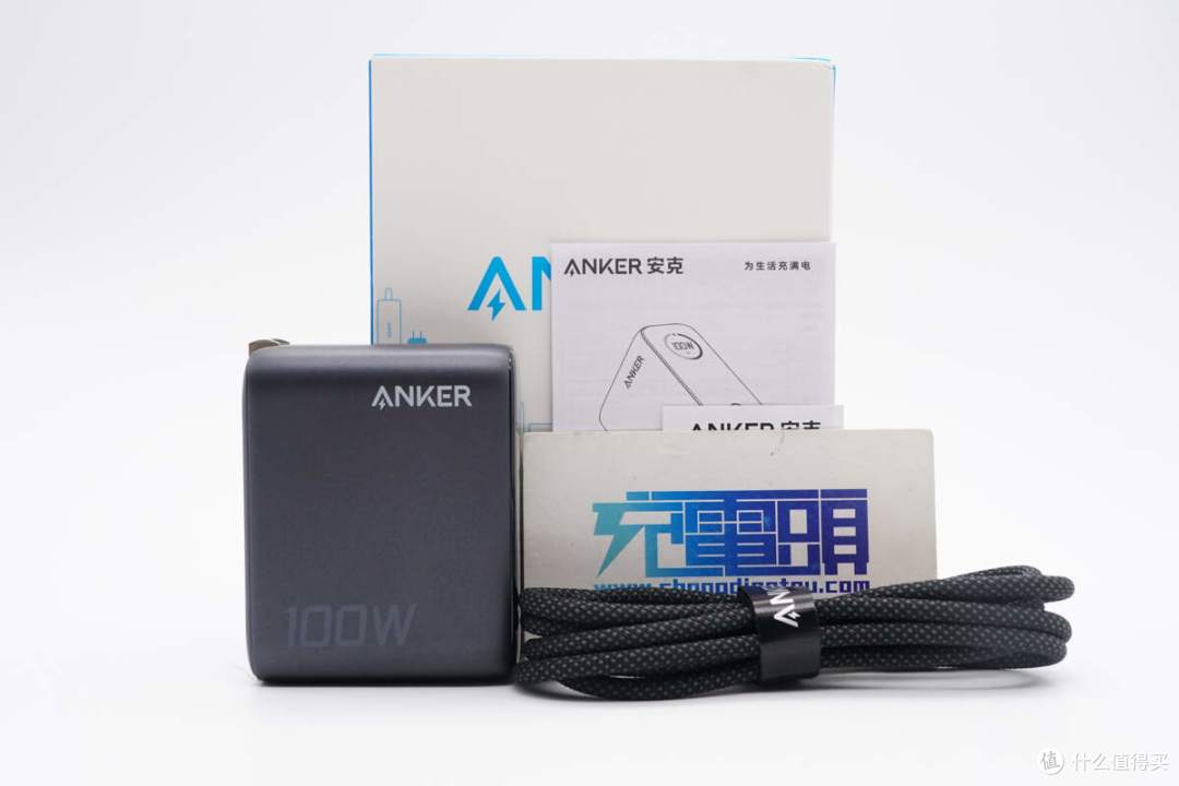 拆解报告:ANKER安克智显充Lite 100W氮化镓充电器A121B