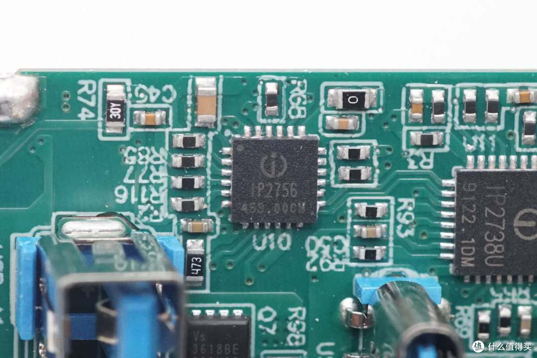 拆解报告:ANKER安克智显充Lite 100W氮化镓充电器A121B