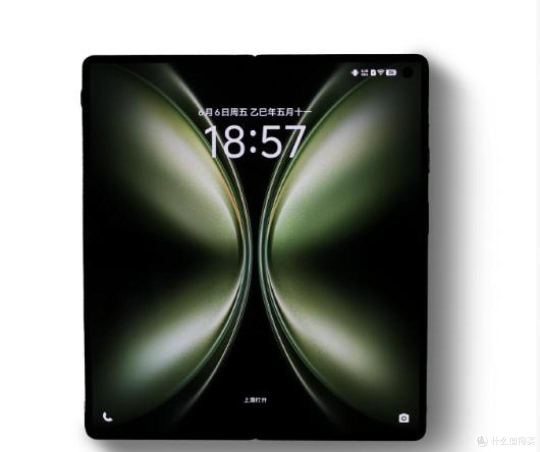 折叠屏界的"抗冻战神"来了！vivo X Fold5双屏顶配还能硬刚极寒