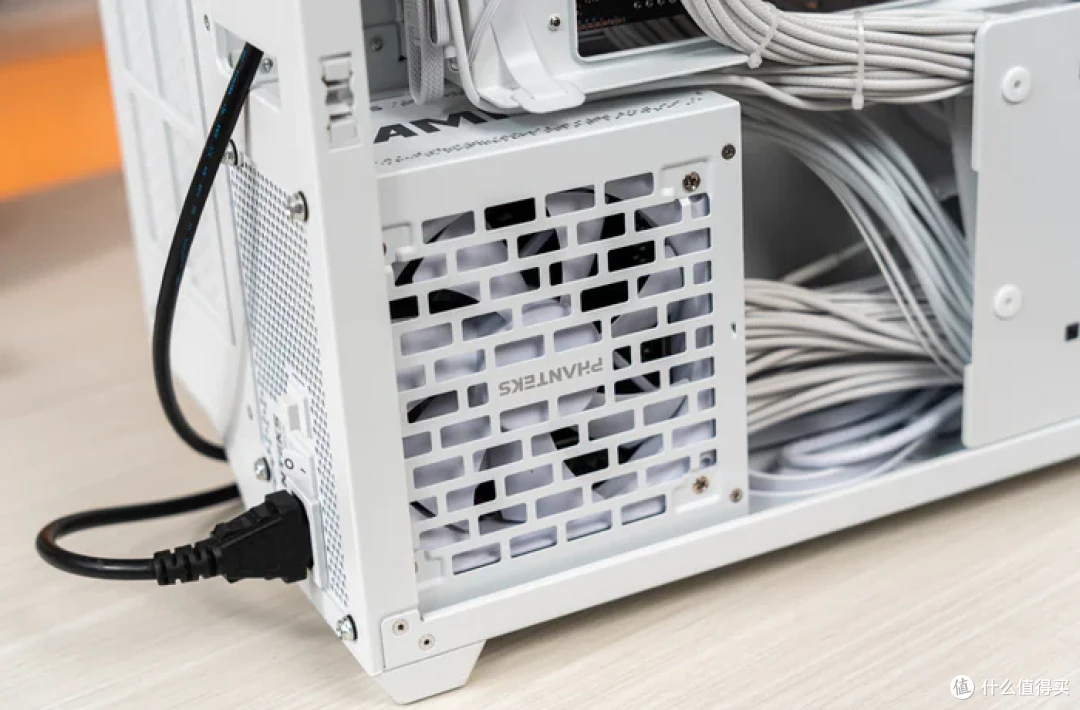 SSUPD Xhuttle+铭瑄MS-终结者Z890A+索泰5070天启装机展示