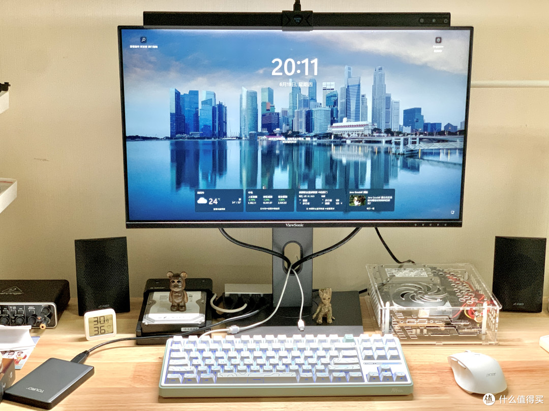 屏幕挂灯:黄金角+太阳灯珠,深夜工作眼睛不酸了!