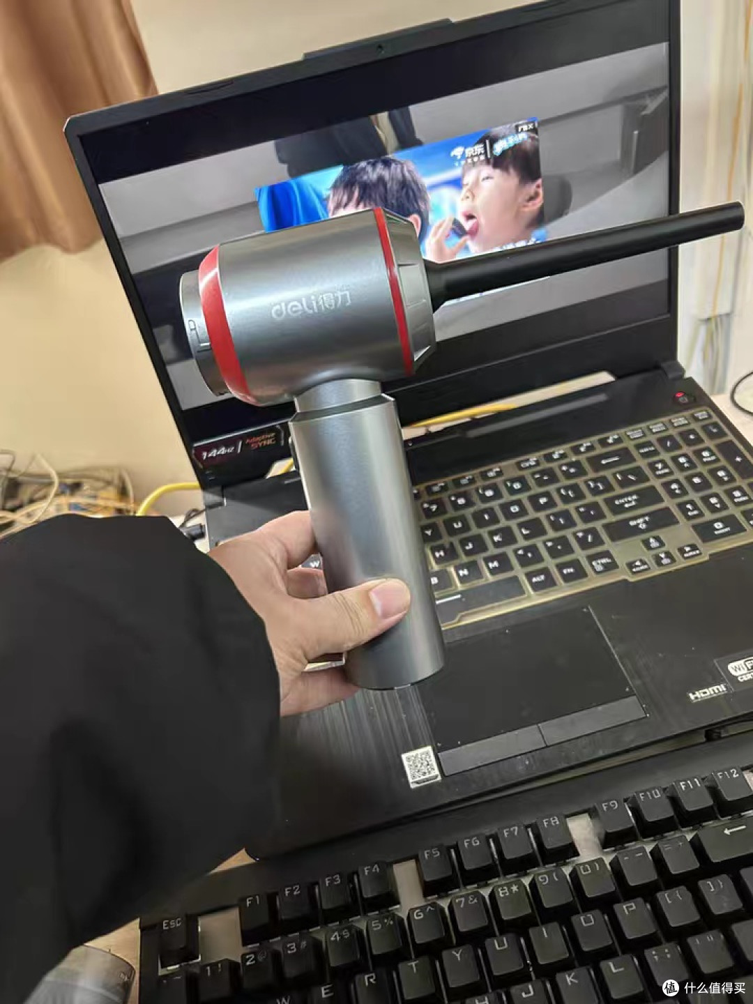 得力2025款车载吸尘器:清洁新利器