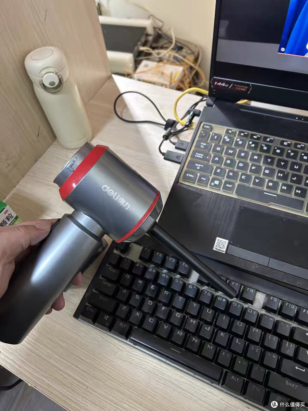 得力2025款车载吸尘器:清洁新利器
