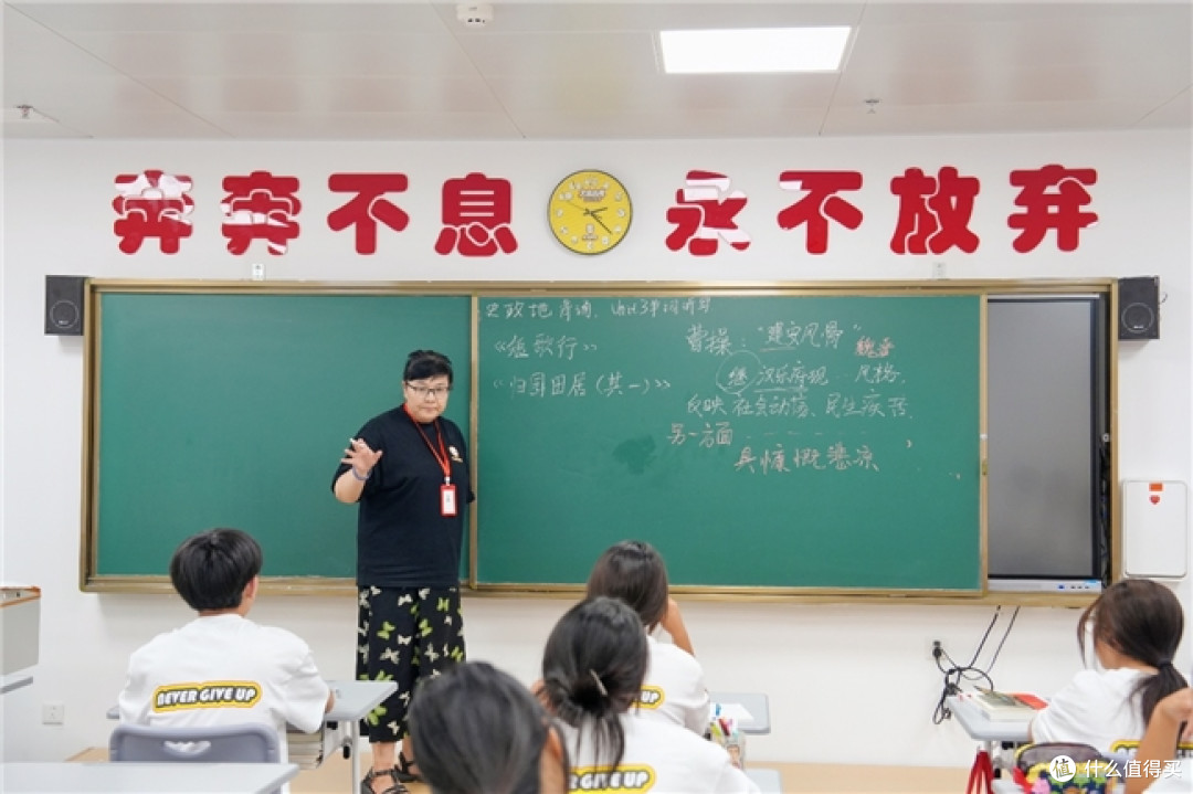 2025 西安高考复读机构大起底:第一名凭何成为高效提分王者?