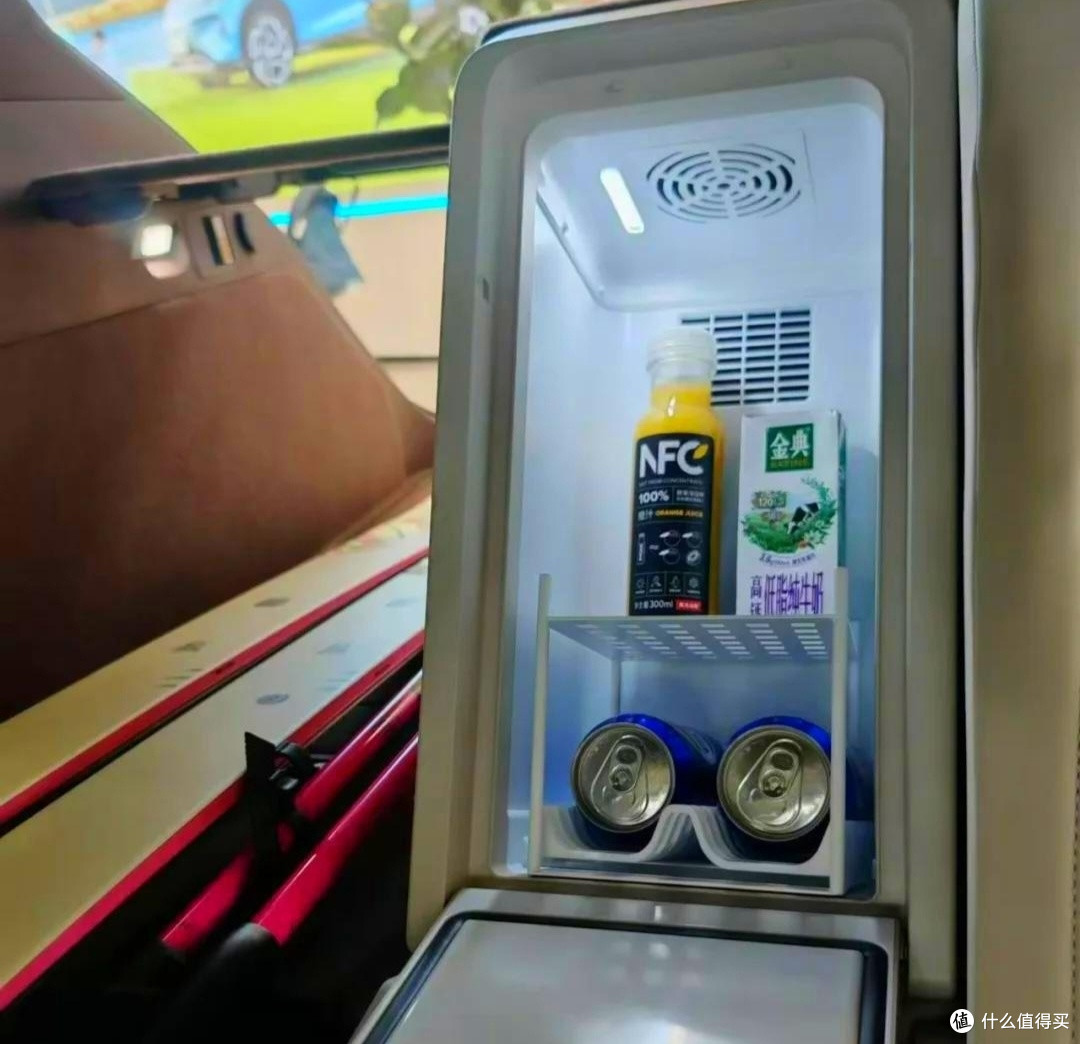 夏日行车安全升级：防爆膜、车载冰箱、应急工具包，分享选择理由