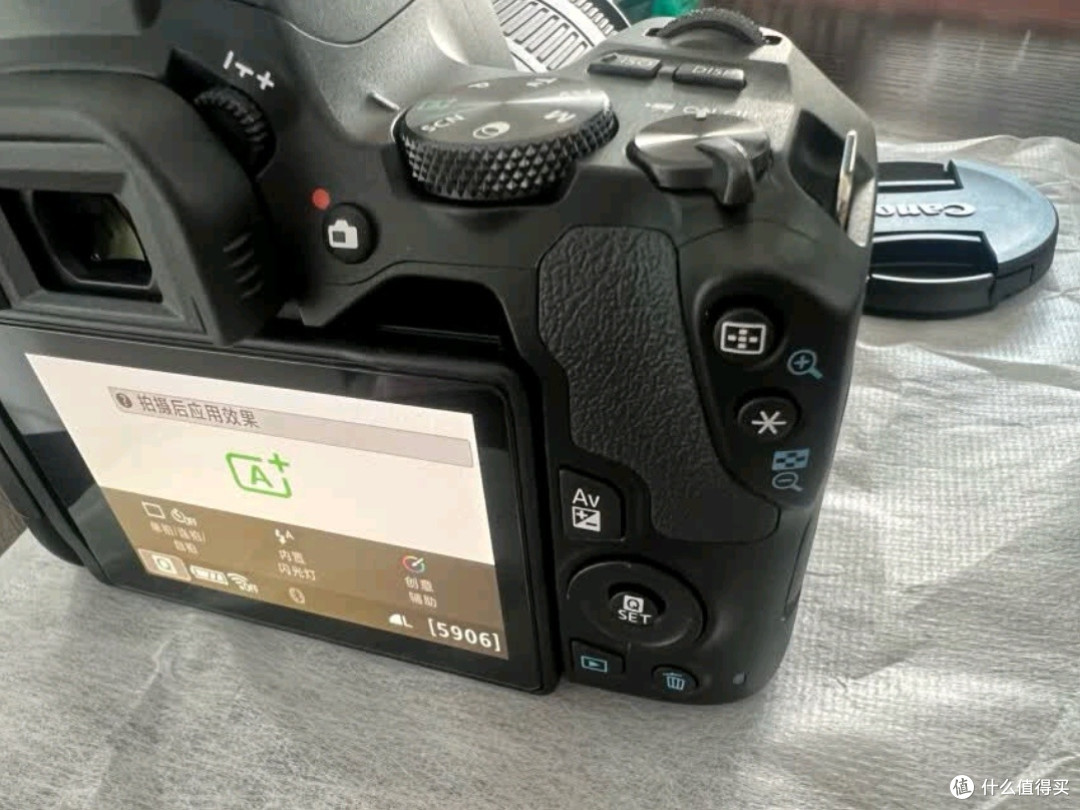 佳能EOS 200D II二代单反相机测评：便携与性能的完美平衡
