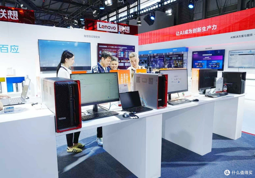 全栈AI核爆！联想刘军打造“硅基战队”，超级智能体颠覆未来