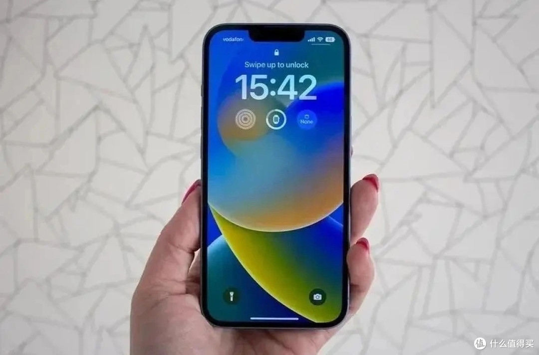 iPhone14宣布清仓，成为618“最受欢迎”中端机，标配版售价腰斩