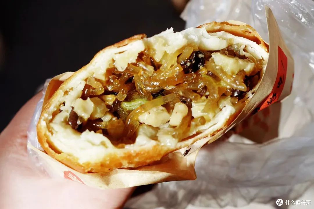 只花一块钱就吃饱了,被这座小城的物价震惊到!