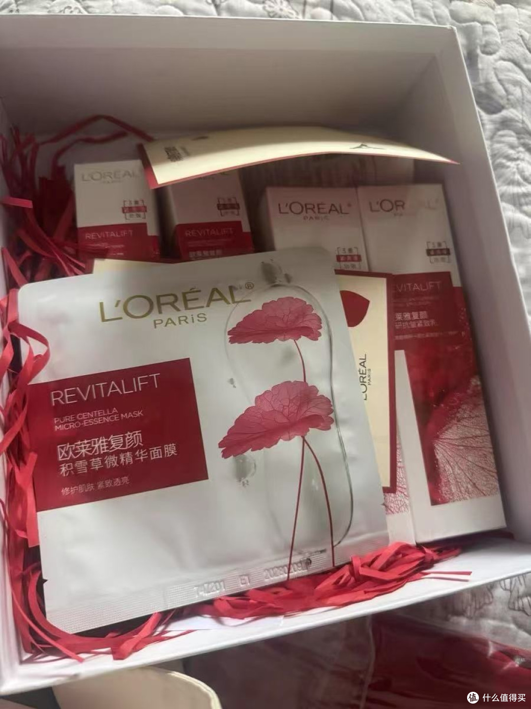 欧莱雅洗面奶产品线丰富,能满足不同肤质和需求。