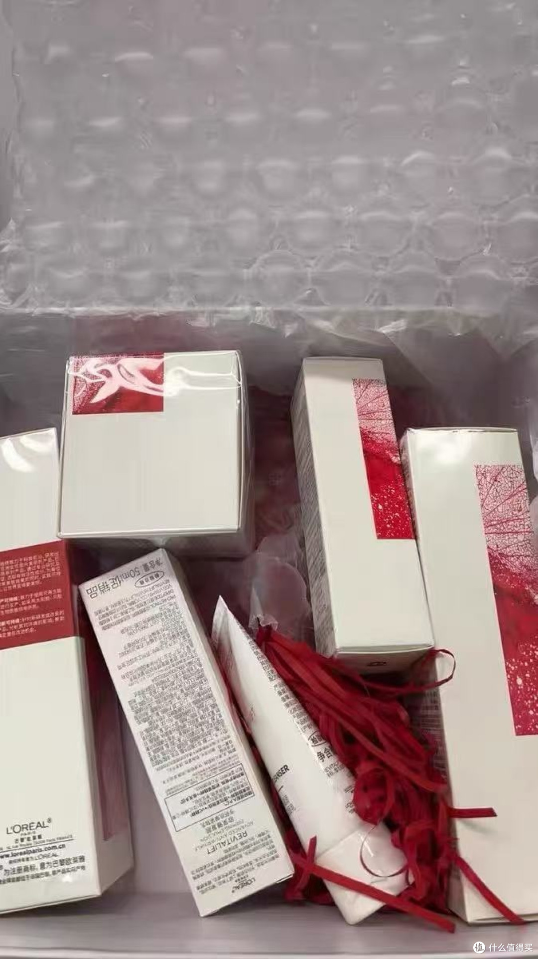 欧莱雅洗面奶产品线丰富，能满足不同肤质和需求。