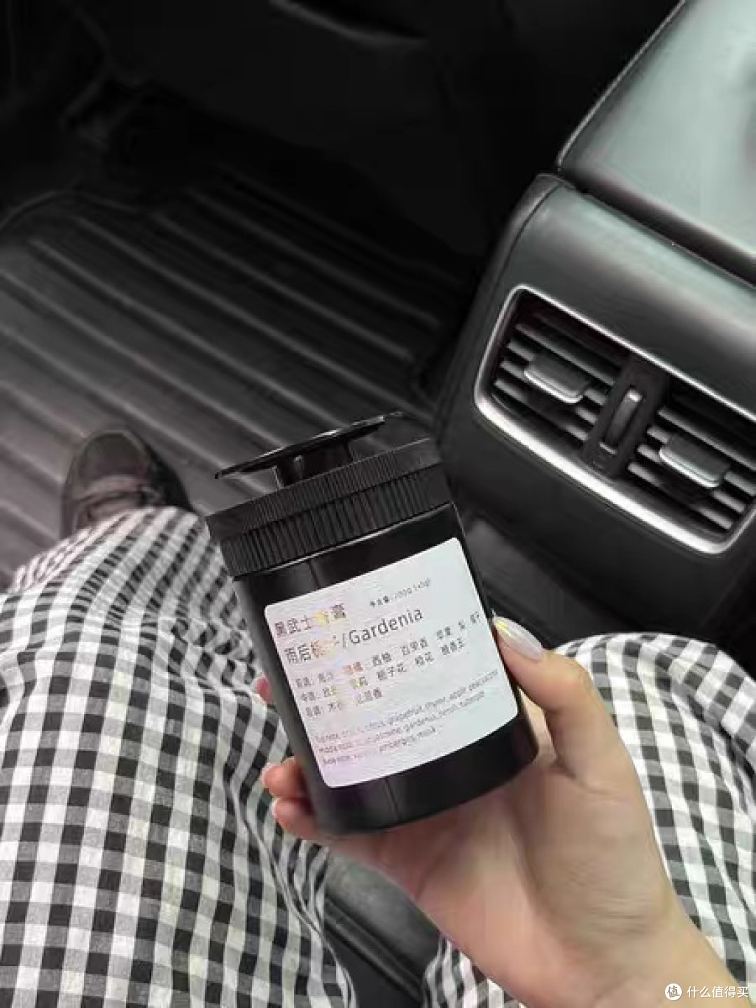 汽车香薰:车内的芬芳精灵
