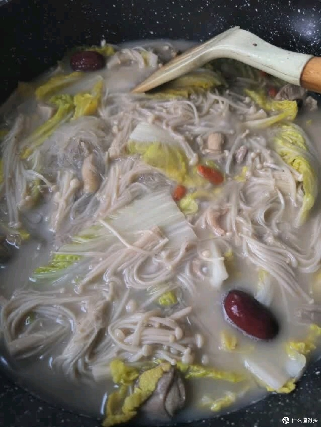 加热即食的美味正大胡椒猪肚鸡