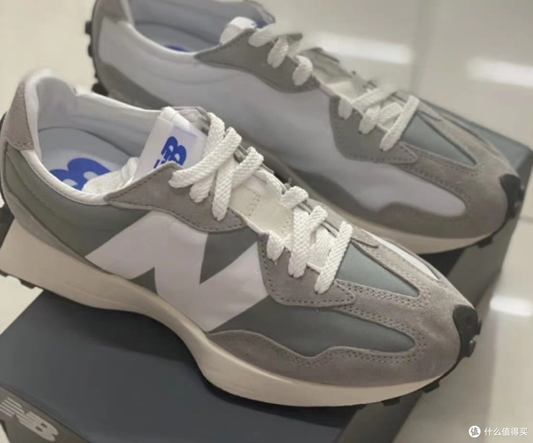 夏日运动好搭子——New Balance 327系列运动鞋
