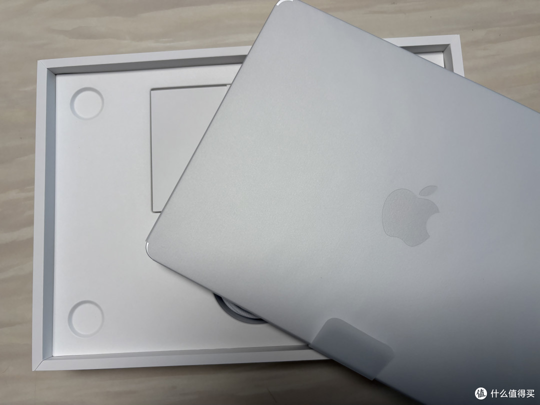 来了来了!4684京东入手Macbook2025 M4 16+256体验