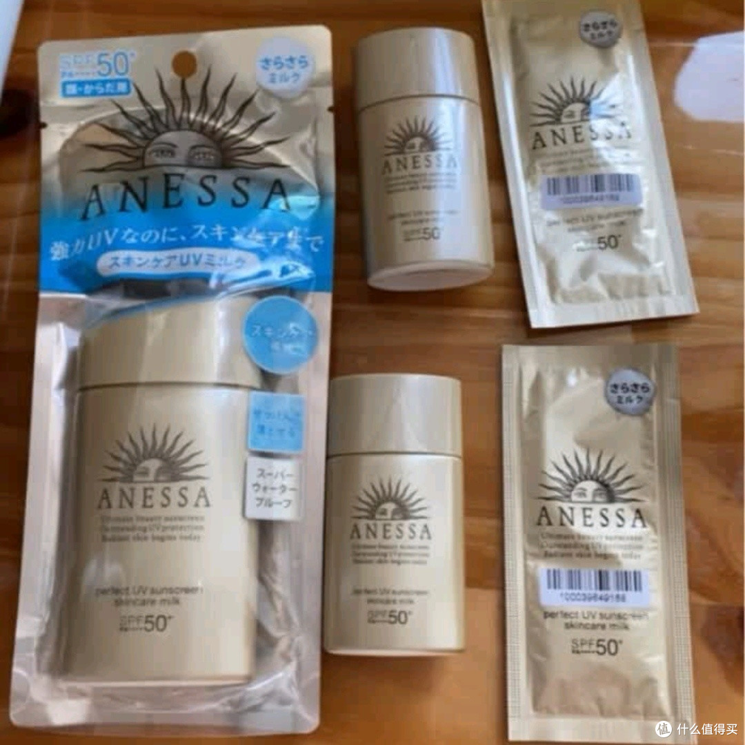 安热沙(Anessa)倍护防晒乳亲肤型60mL敏感肌粉金瓶高倍防晒测评