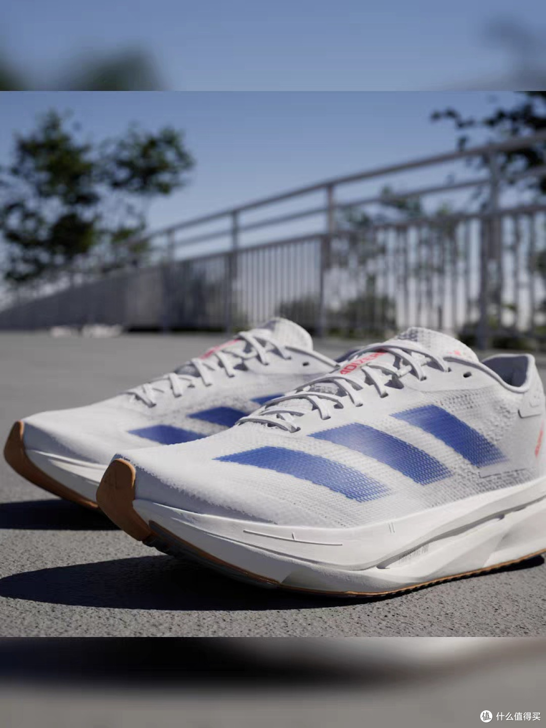ADIZERO SL2:超轻透气缓震跑鞋