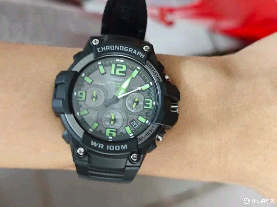 卡西欧(CASIO)男学生运动手表深度测评:时尚与实用的完美结合