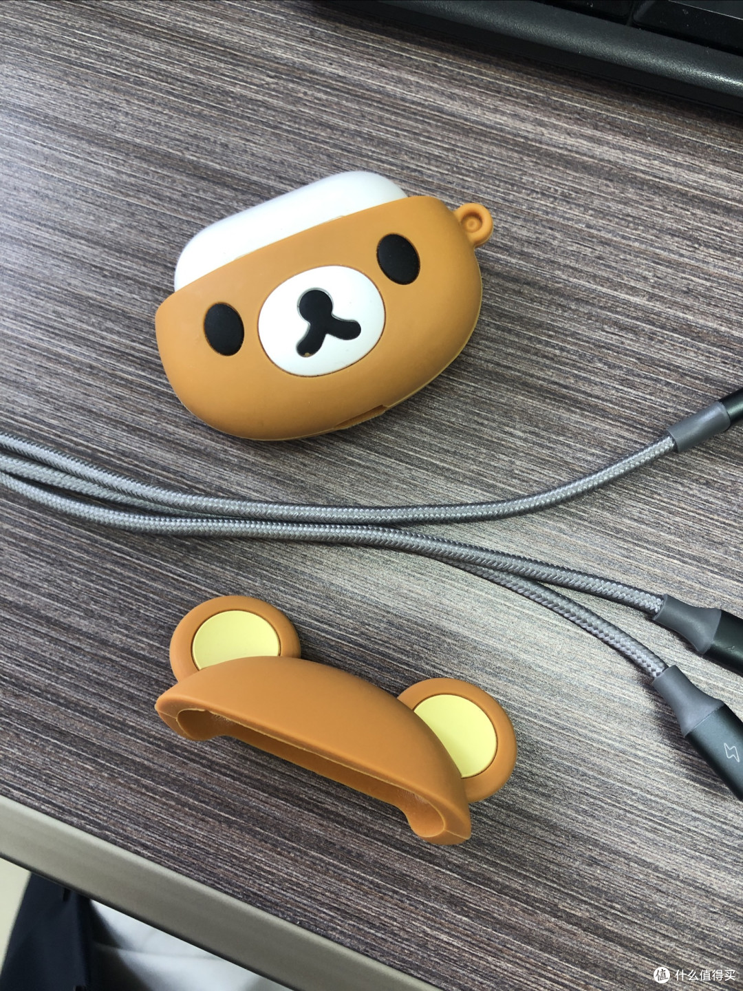轻松熊耳机壳:可爱与实用兼备🐻