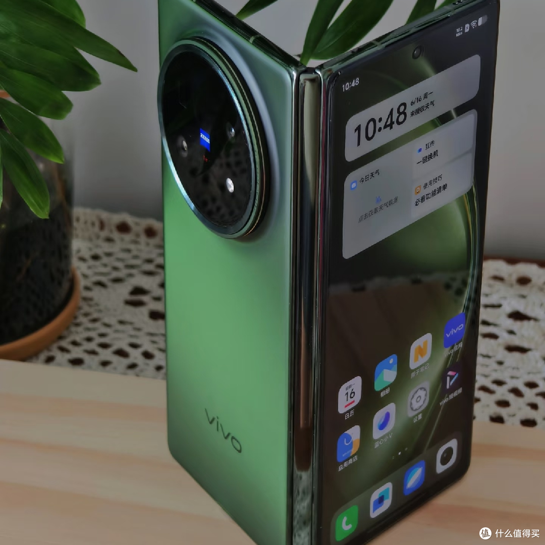 vivo X Fold5新色青松绿亮相!