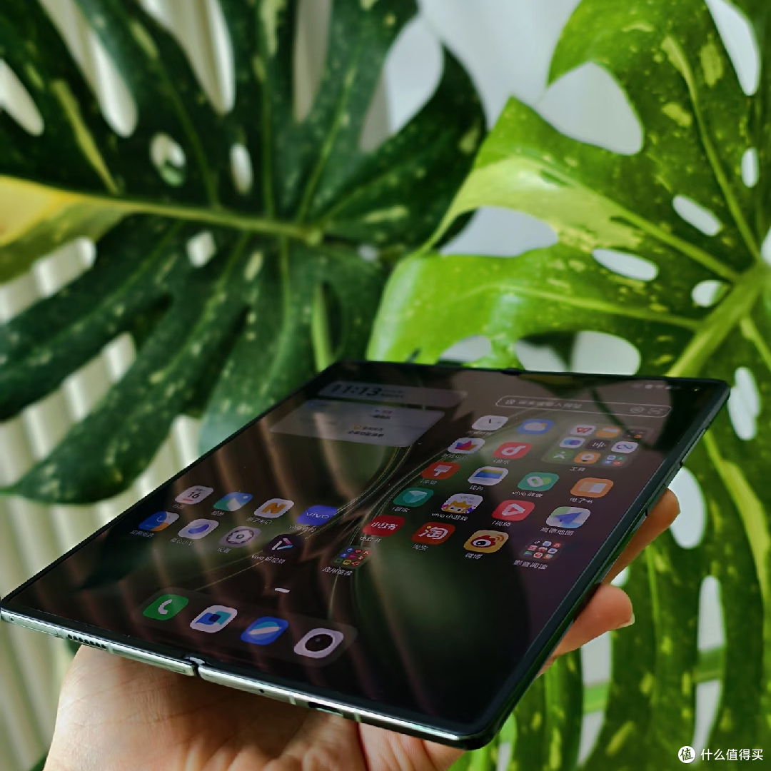 vivo X Fold5新色青松绿亮相!