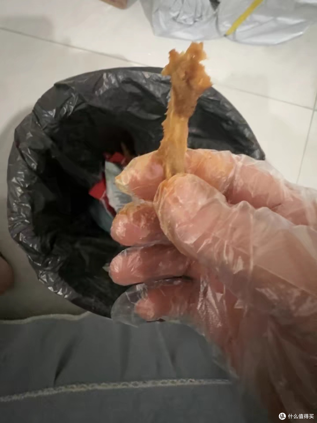 周黑鸭鸭翅：口味多样，锁鲜包装