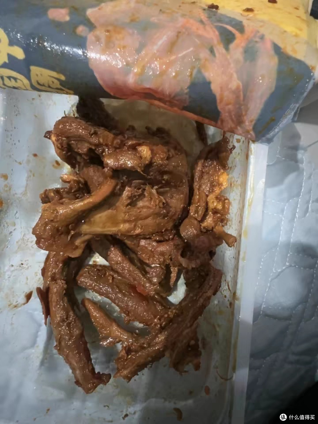 周黑鸭鸭翅：口味多样，锁鲜包装