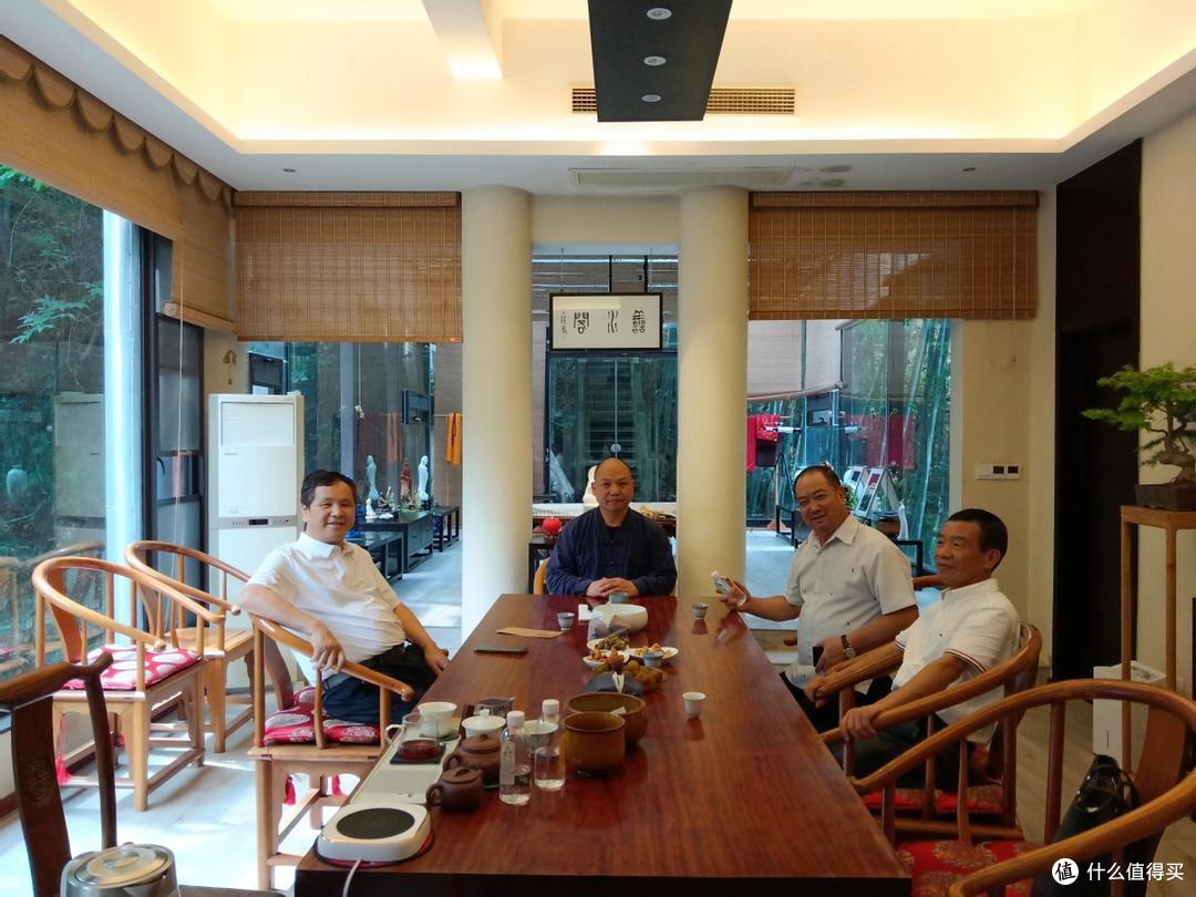 印尼共工新闻社龚全元社长一行前往宁波樟和钢构集团参观考察
