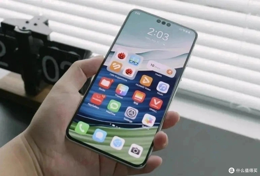 华为开启“清仓模式”，512GB下跌1581元，卫星通话+IP68防水