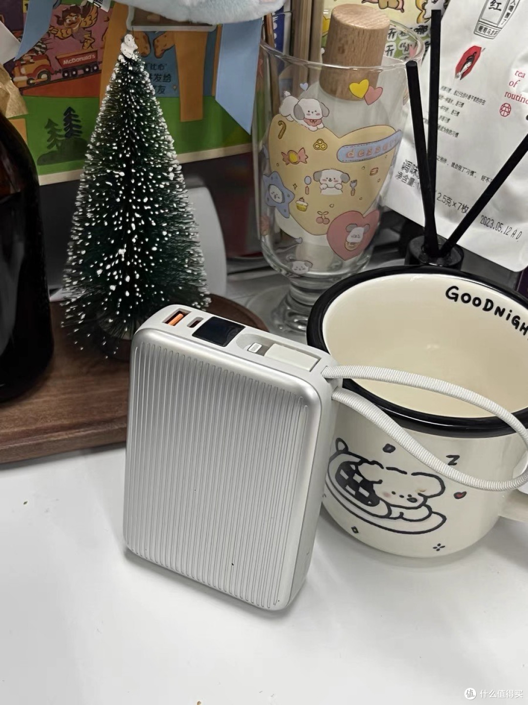 掌心大小充电宝,解决电量焦虑