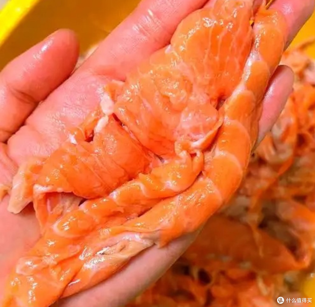 三文鱼边角料 + 隔夜饭 = ?邻居砸门求教程的销魂炒饭?